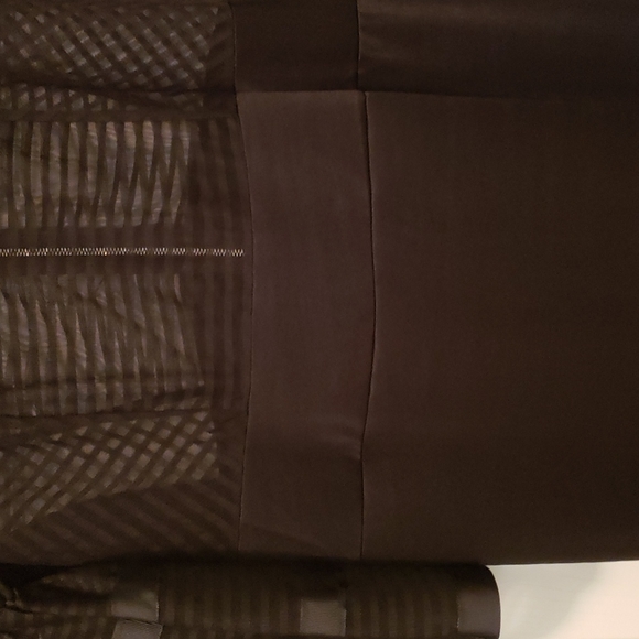 Elegant dress, with mermaid bottom - Picture 3 of 5